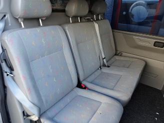 Volkswagen Transporter 2.5 TDI 300 Budgetline DC LET O P MOTOR LOOPT NIET 100% picture 14