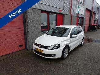 damaged passenger cars Volkswagen Golf 1.4 TSI Comfortline vanrail schade kan rijdend mee 2009/11