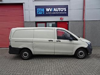 Mercedes Vito 111 CDI 118239 km !!!!!!!!! rijdbare schade picture 6