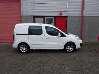 Peugeot Partner 120 1.6 BlueHDi 75 L1 Première navi airco picture 6