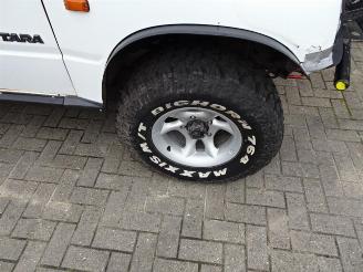 Suzuki Vitara 1.6 JX Metal Top fun 4 x 4 verhoogd lier snorkel picture 21