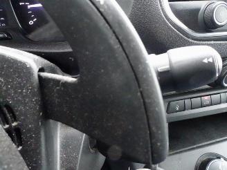 Peugeot Expert 2.0 BlueHDI 180 Standard Premium 3 zits airco 180 pk automaat picture 26