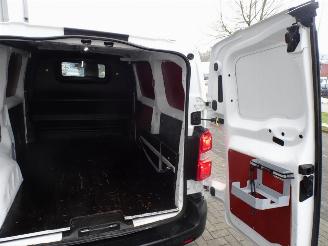 Peugeot Expert 2.0 BlueHDI 180 Standard Premium 3 zits airco 180 pk automaat picture 24