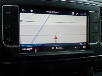 Peugeot Expert 2.0 BlueHDI 180 Standard Premium 3 zits airco 180 pk automaat picture 11