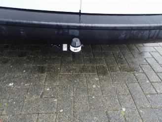 Peugeot Expert 2.0 BlueHDI 180 Standard Premium 3 zits airco 180 pk automaat picture 17