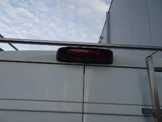 Peugeot Boxer 335 2.2 BlueHDi 140 L2H2 Premium LET OP 1 E VERSNELING STUK WEL GEWOON RIJDBAAR !!!!!! picture 29