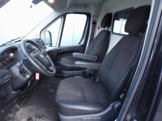 Peugeot Boxer 330 2.2 BlueHDi 120 L2H1 Premium airco picture 10