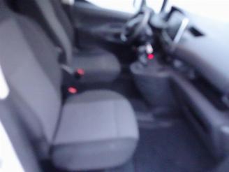 Peugeot Partner 1.5 BlueHDI Premium navi camera airco met opberglades / inrichting picture 22