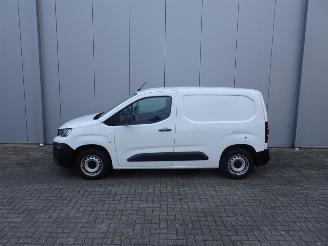 Peugeot Partner 1.5 BlueHDI Premium navi camera airco met opberglades / inrichting picture 8