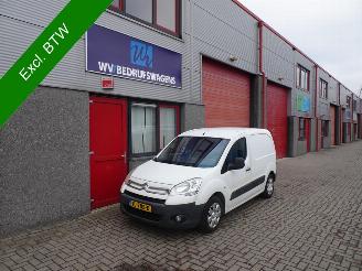 begagnad bil bedrijf Citroën Berlingo 1.6 HDI 500 Club 3zitter 2010/1