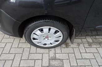 Fiat Doblo Cargo 1.4 Actual airco topstaat benzine uitvoering 100907 km !!!!!! marge Met dit voertuig mag u alle milieuzones inrijden. picture 22