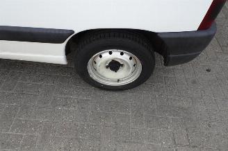 Peugeot Partner 170C 1.9 D Avantage picture 20