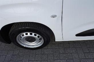 Peugeot Partner 1.5 BlueHDI Premium met achterklep airco picture 11