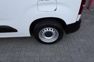 Peugeot Partner 1.6 BlueHDI Pro airco trekhaak picture 21