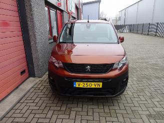Peugeot Partner 1.6 BlueHDI Premium navi 2 x schuifdeur airco picture 12