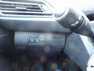 Peugeot 308 SW 1.2 PureTech Blue Lease Premium let op nieuwe motor !!!!!!! picture 24