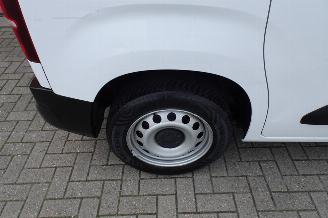 Peugeot Partner 1.5 BlueHDI Premium airco camera cruis trekhaak picture 18