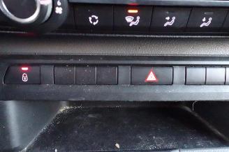 Peugeot Expert 2.0 BlueHDI 145 Long Premium DC 5 zits picture 20