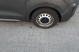 Peugeot Expert 2.0 BlueHDI 145 Long Premium DC 5 zits picture 8