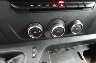 Renault Master T35 2.3 dCi 165 L4 DL Energy bakwagen met laadklep 3 zits picture 17