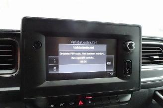 Renault Master T35 2.3 dCi 165 L4 DL Energy bakwagen met laadklep 3 zits picture 15