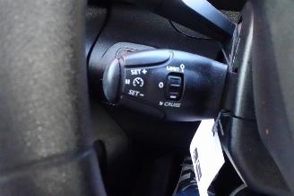 Peugeot Partner 1.5 BlueHDI Premium met achterklep airco picture 17