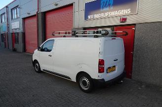 Peugeot Expert 226S 1.6 BlueHDI 95 Premium met imperiaal en betimmering picture 2