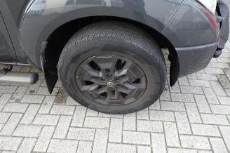 Nissan Navara dc automaat lang airco navara picture 17