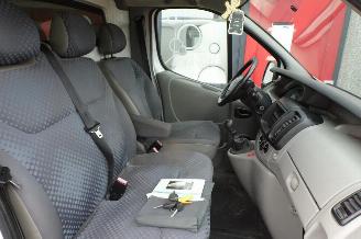 Renault Trafic 2.0 dCi T29 L2H1 3 zits airco picture 16