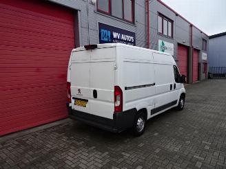 Peugeot Boxer 330 2.0 BlueHDI L2H2 Premium Pack 2 x schuifdeur picture 2