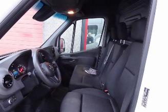 Mercedes Sprinter 315 1.9 CDI L4H3 RWD maxi 3 zits picture 8