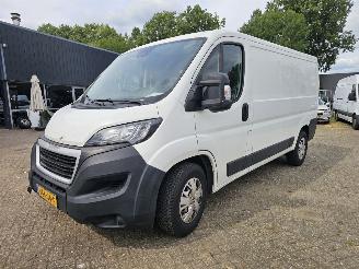dañado vehículos comerciales Peugeot Boxer 2,2,HDI, L2/H1, Motor defekt 2020/7