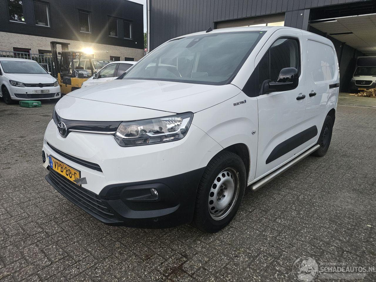 Toyota Proace Electric 50KW/H