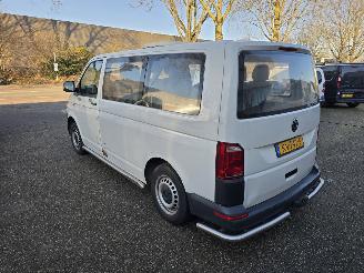 Volkswagen Transporter 2.0 TDI 8 Pers DSG picture 11