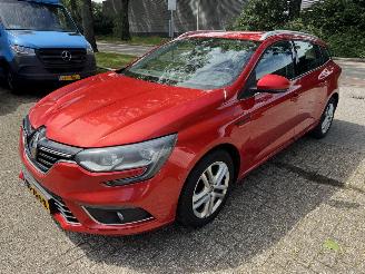 Auto incidentate Renault Mégane  2017/4