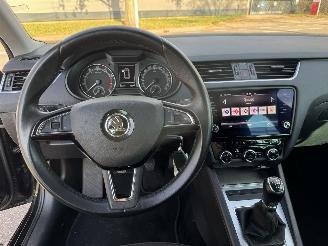 Skoda Octavia  picture 10