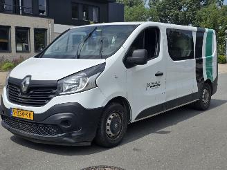 Tweedehands bestelwagen Renault Trafic DC 1.6 MOTORSCHADE 2017/12