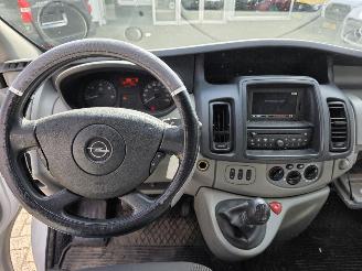 Opel Vivaro DC picture 11