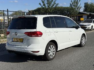 Volkswagen Touran  picture 3