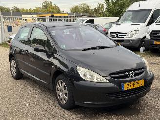 Peugeot 307  picture 2
