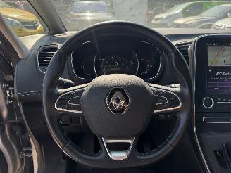Renault Scenic  picture 11