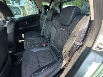 Renault Scenic  picture 8