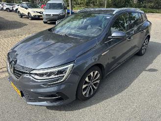 skadebil auto Renault   2021/6
