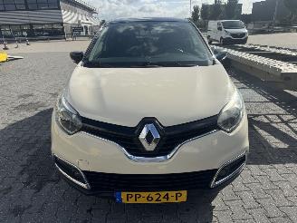 Renault Captur  picture 2