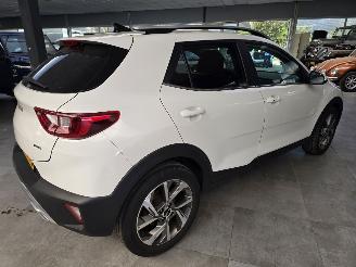 Kia Stonic 1.0 T-GDi Mhev GT-L Motor loopt onregelmatig picture 5