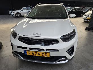 Kia Stonic 1.0 T-GDi Mhev GT-L Motor loopt onregelmatig picture 2
