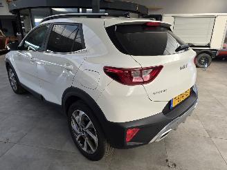 Kia Stonic 1.0 T-GDi Mhev GT-L Motor loopt onregelmatig picture 3