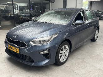 krockskadad bil auto Kia Ceed  2020/5