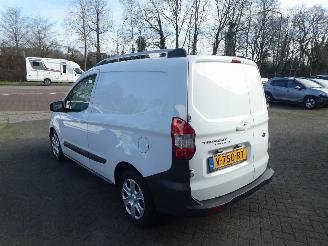 Ford Transit Courier Van 1.5 TDCI Trend Airco Navi picture 8