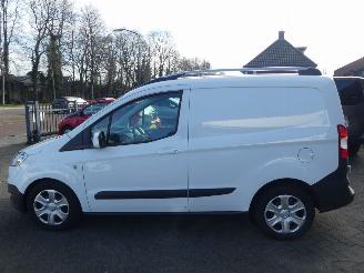 Ford Transit Courier Van 1.5 TDCI Trend Airco Navi picture 9